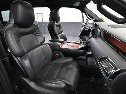 Used 2024 Lincoln Navigator Reserve AWD/4WD image 54