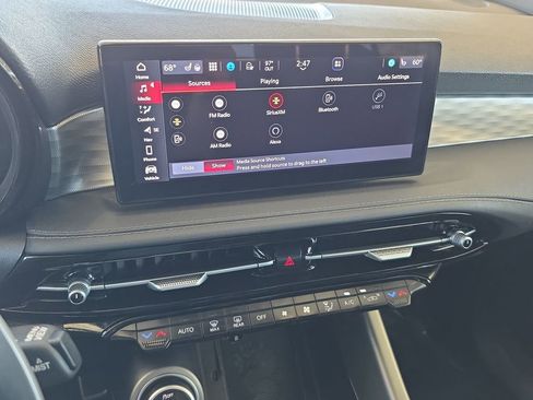 Used 2024 Alfa Romeo Tonale Veloce AWD/4WD image 13