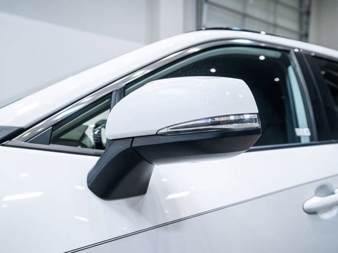 Used 2024 Toyota RAV4 SE w/ Weather & Moonroof Package image 12