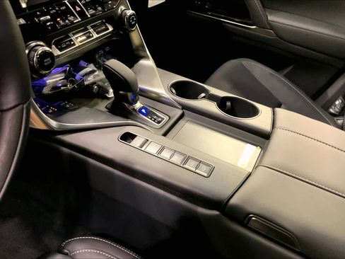 New 2026 Lexus LX 700h Luxury image 7