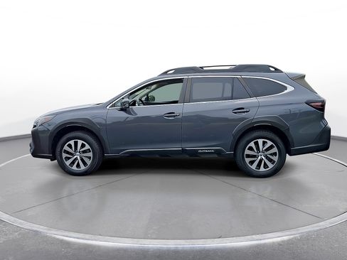 Used 2023 Subaru Outback Premium AWD/4WD image 5