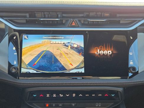 New 2026 Jeep Cherokee Limited image 21