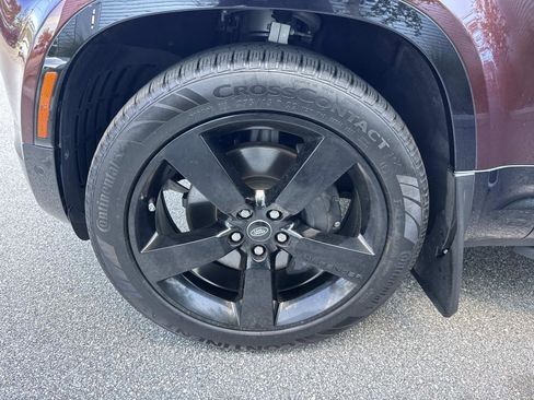 Used 2023 Land Rover Defender 130 X-Dynamic SE image 10