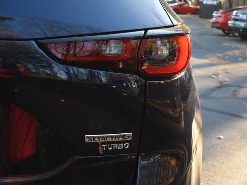 New 2025 MAZDA CX-5 Signature image 9