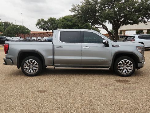 Used 2025 GMC Sierra 1500 Denali AWD/4WD image 5
