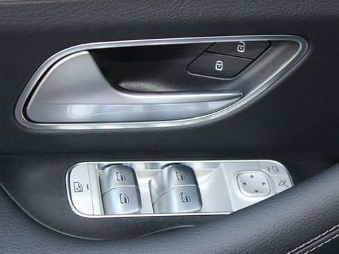 Used 2026 Mercedes-Benz GLS 450 4MATIC image 12