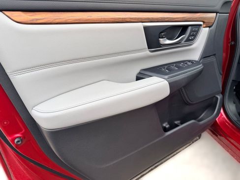 Used 2020 Honda CR-V Touring image 10