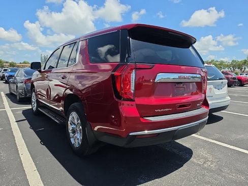 Used 2023 GMC Yukon SLT w/ SLT Premium Package RWD image 14