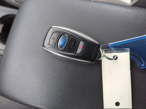 Used 2017 Subaru Legacy 3.6R Limited image 34