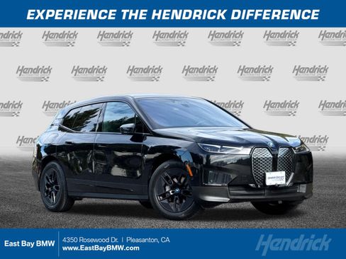 Used 2024 BMW iX xDrive50 AWD/4WD image 1