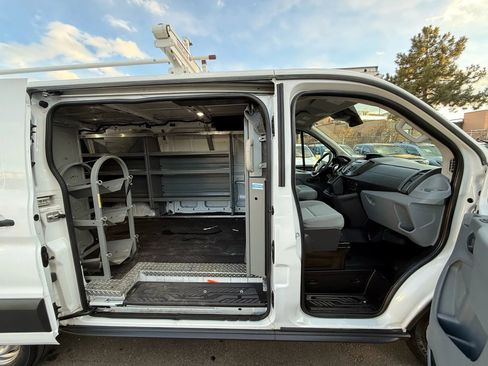 Used 2018 Ford Transit 250 130 Low Roof image 23