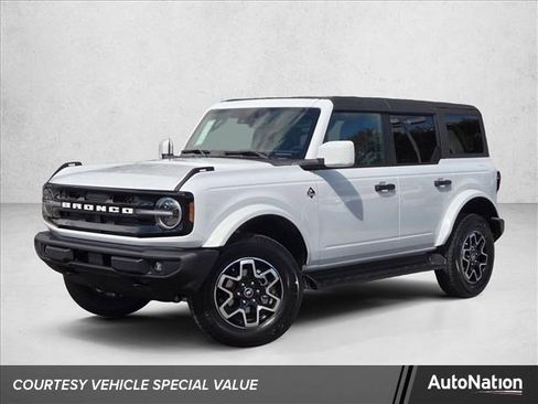 New 2026 Ford Bronco Outer Banks AWD/4WD image 1