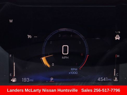 Used 2025 Chevrolet Trax RS w/ Driver Confidence Package FWD image 28