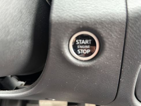 Used 2024 Nissan Frontier PRO-4X w/ Pro Convenience Package AWD/4WD image 11