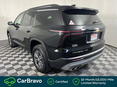Used 2026 Chevrolet Traverse LT AWD/4WD image 9