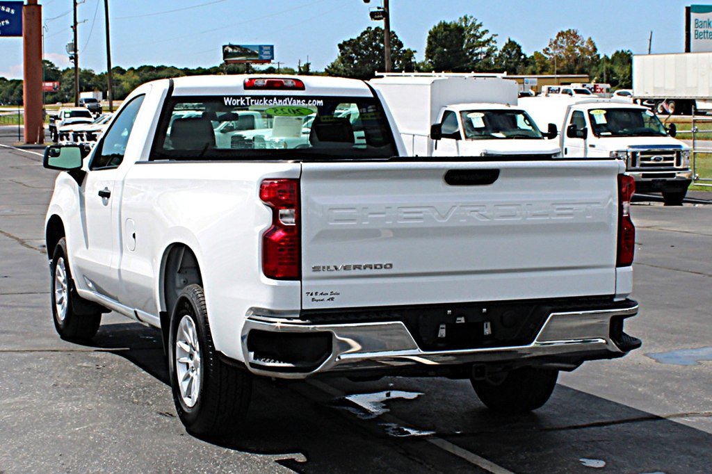 Used 2025 Chevrolet Silverado 1500 W/T RWD image 5