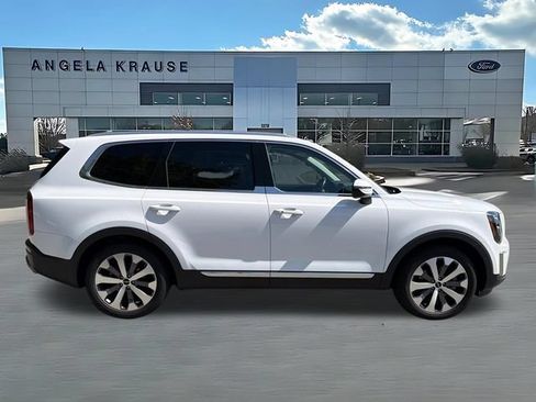 Used 2022 Kia Telluride EX w/ EX Premium Package FWD image 10