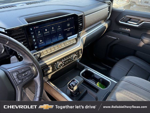Used 2026 Chevrolet Silverado 1500 High Country AWD/4WD image 19