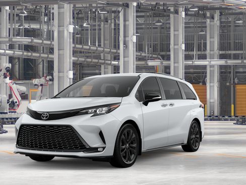 New 2026 Toyota Sienna XSE FWD image 1