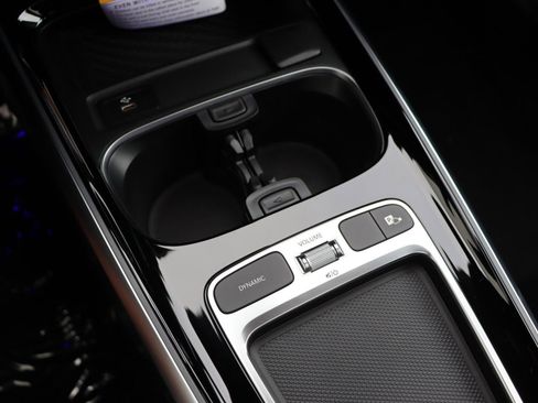 New 2025 Mercedes-Benz GLB 35 AMG 4MATIC image 49