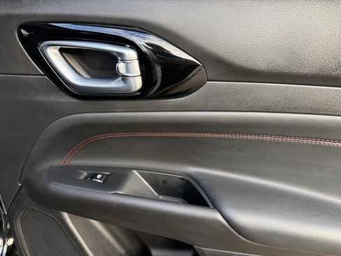 Used 2024 Jeep Compass Trailhawk image 38