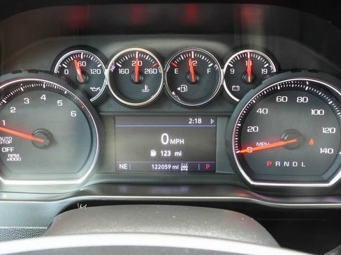 Used 2019 Chevrolet Silverado 1500 RST AWD/4WD image 31
