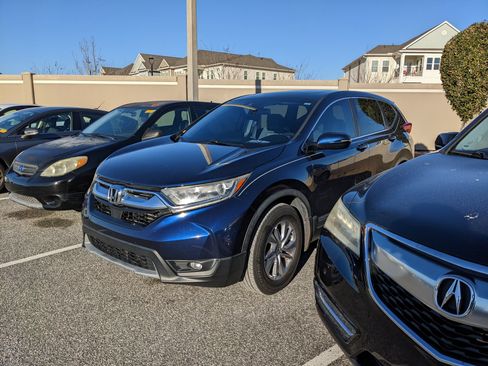 Used 2018 Honda CR-V EX image 1