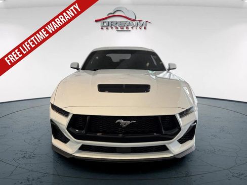 Used 2025 Ford Mustang GT w/ GT Performance Package RWD image 3