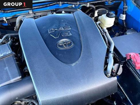 Certified 2021 Toyota Tacoma SR5 w/ Technology Package image 30