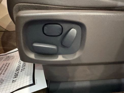 Used 2016 Land Rover LR4 HSE LUX image 11