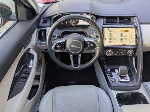 Used 2021 Jaguar E-PACE SE image 14