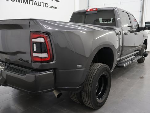 Used 2024 RAM 3500 Laramie w/ Night Edition AWD/4WD image 4