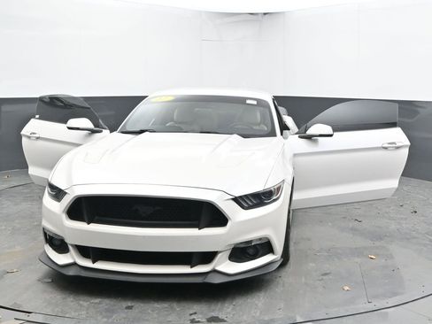Used 2017 Ford Mustang GT Premium w/ GT Performance Package image 46