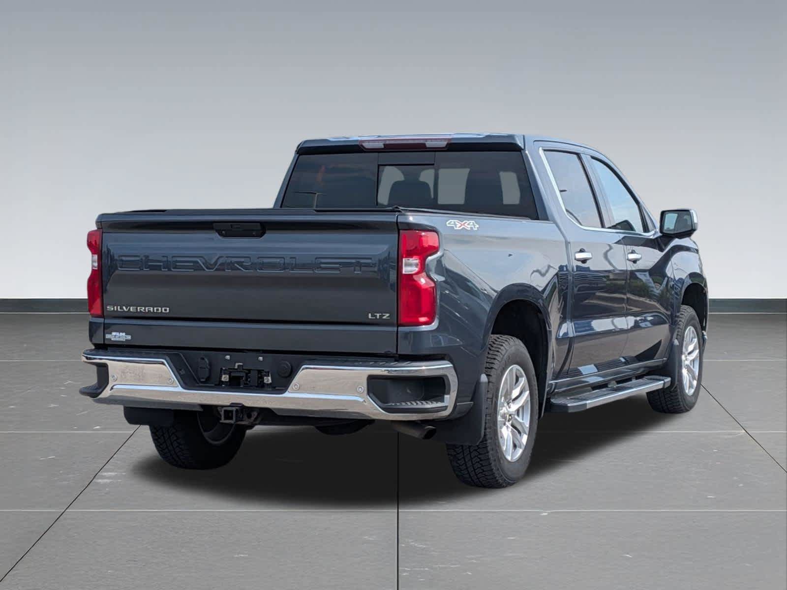 Used 2020 Chevrolet Silverado 1500 LTZ w/ LTZ Plus Package AWD/4WD image 5