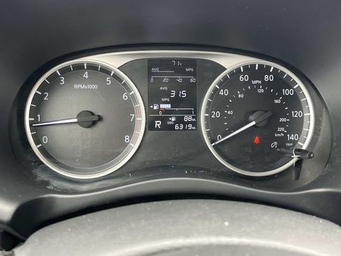 Certified 2025 Nissan Kicks Play S FWD image 35