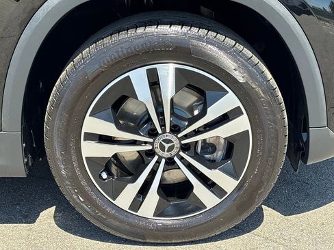 Used 2025 Mercedes-Benz GLA 250 image 28