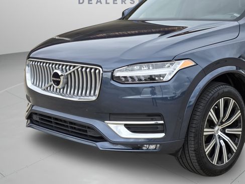 Used 2023 Volvo XC90 B6 Plus w/ Protection Package AWD/4WD image 9