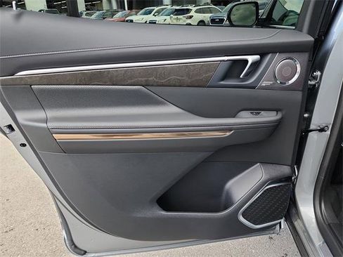 New 2026 Buick Enclave Avenir w/ Super Cruise Package image 13