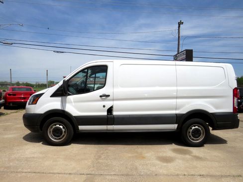 Used 2017 Ford Transit 250 130 Low Roof image 7