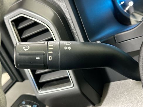 Used 2019 Ford F150 XLT image 30