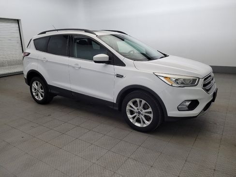 Used 2017 Ford Escape SE w/ Equipment Group 201A image 11