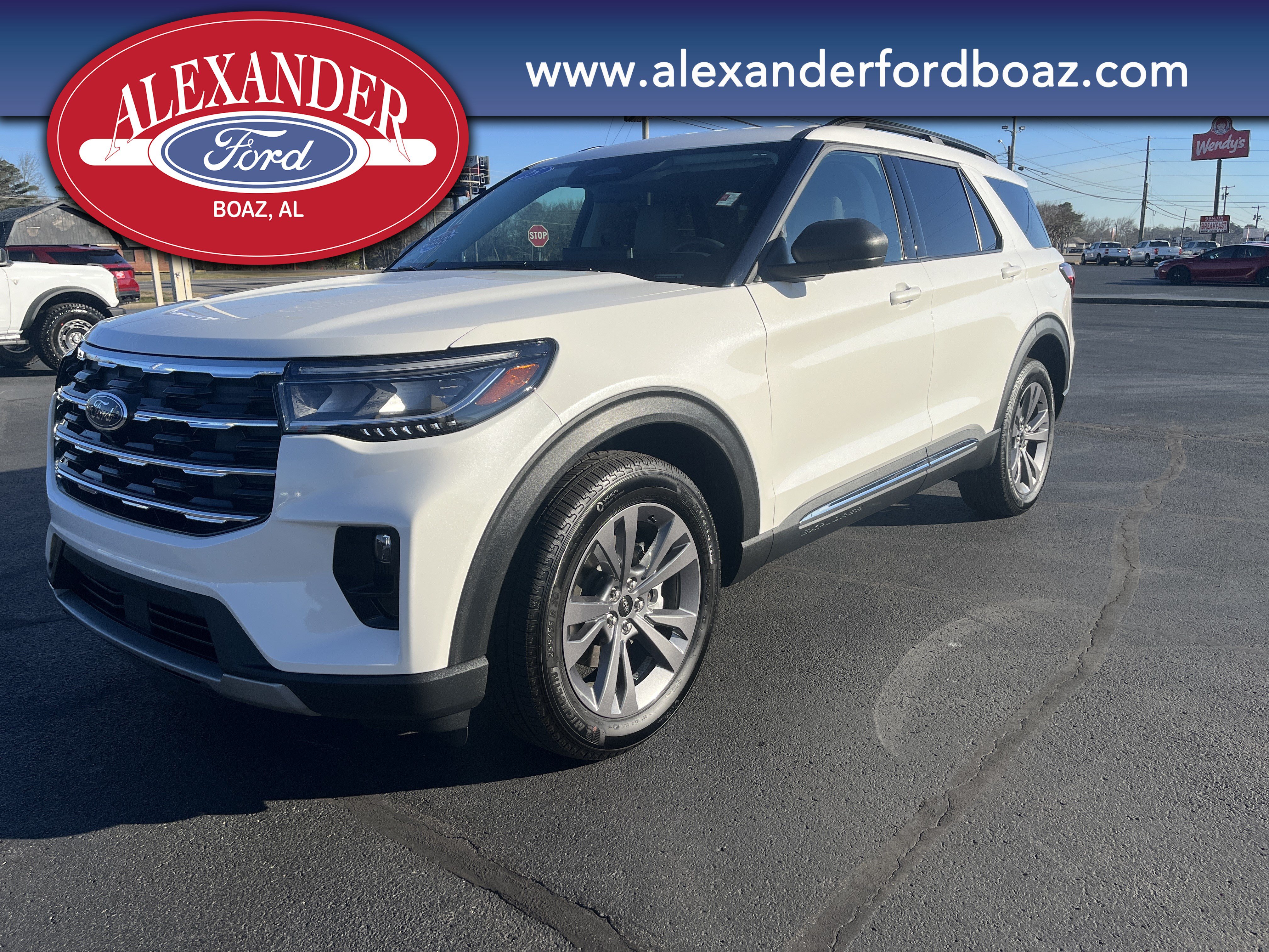 Used 2025 Ford Explorer Active w/ Active Comfort Package AWD/4WD image 1