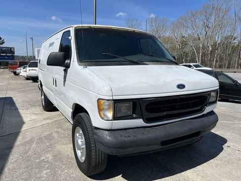 Used 1998 Ford E-250 and Econoline 250 RWD image 2