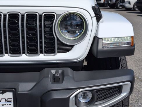 New 2026 Jeep Wrangler Unlimited Sahara image 10