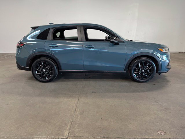 Used 2025 Honda HR-V Sport image 2