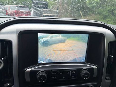 Used 2019 GMC Sierra 1500 SLE w/ SLE Value Package AWD/4WD image 25