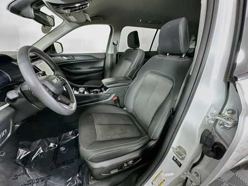 Used 2023 Jeep Grand Cherokee L Laredo w/ Luxury Tech Group I AWD/4WD image 31