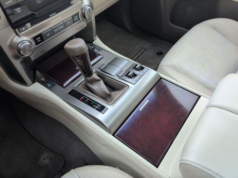 Used 2018 Lexus GX 460 image 13