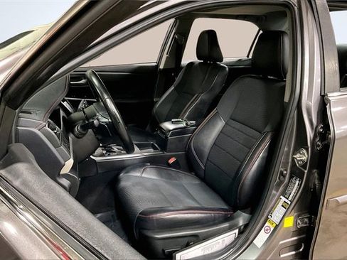 Used 2016 Toyota Camry SE image 25
