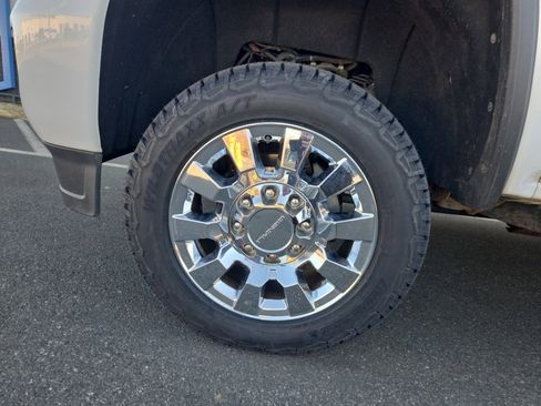 Used 2016 GMC Sierra 2500 Denali w/ Driver Alert Package image 31